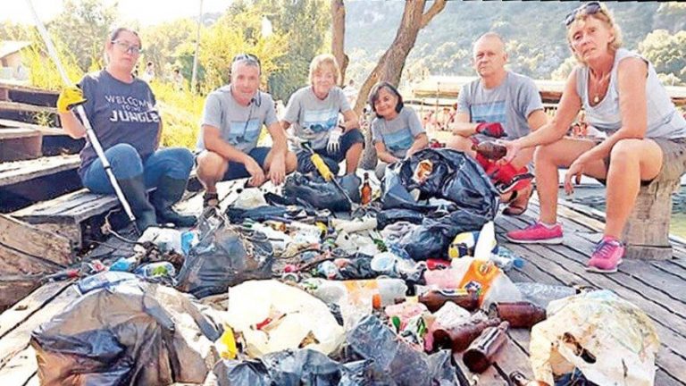 TEMİZLİK SAVAŞÇILARI 8 YILDIR DALYAN’I TEMİZLİYOR