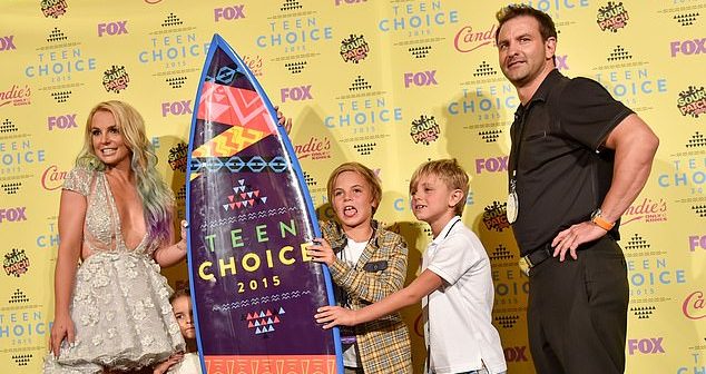 Britney Spears’da, Noel’i çocuklarıyla geçirecek