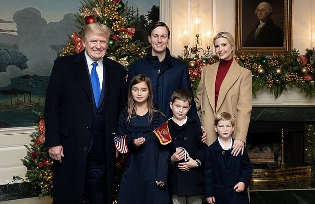 Ivanka Trump, takipçilerine Mutlu Noel’ler diledi