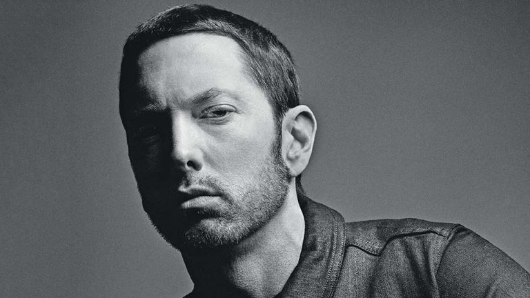 Eminem, Rihanna’dan Özür Diledi