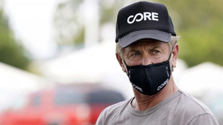 Sean Penn 60 yaşında Covid-19 aşısı oldu