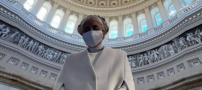 Lady Gaga, yemin töreninde sahne aldı