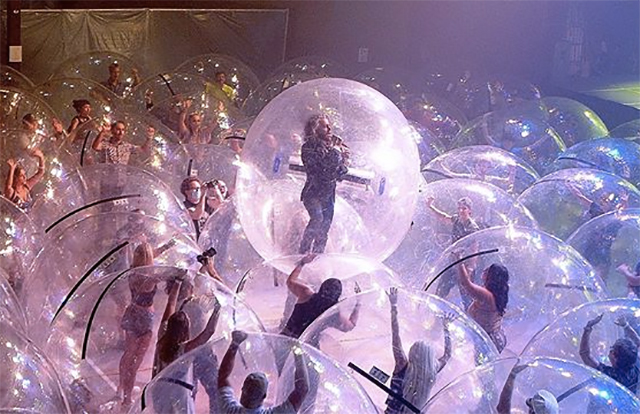 Pandemiye uygun konser deneyimi