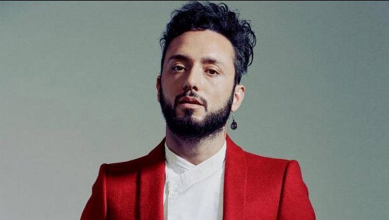 Mabel Matiz paylaştığı öğrencilik fotoğraflarıyla şaşırttı