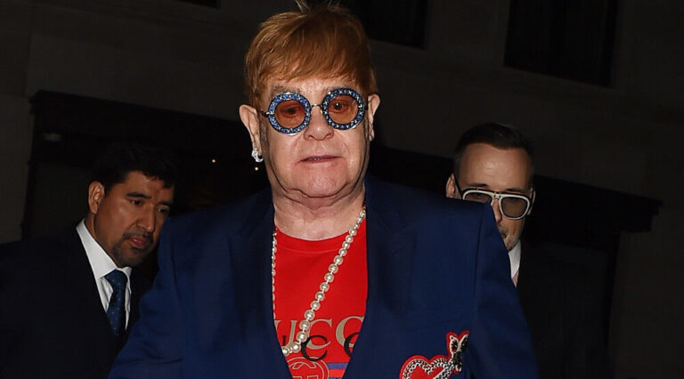 Elizabeth Hurley’den, Elton John’a sürpriz