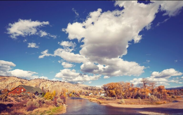 MANZARALI DUVAR KAĞITLARIYLA EVİNİZİN YA DA OFİSİNİZİN RUHUNU DEĞİŞTİRİN