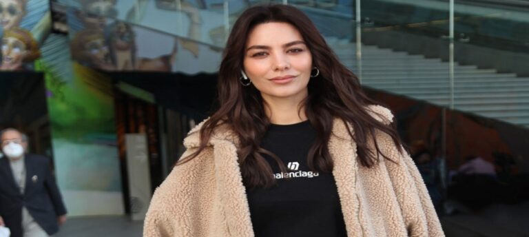 HAZAL FİLİZ KÜÇÜKKÖSE: AŞKSIZ DAHA İYİYİM