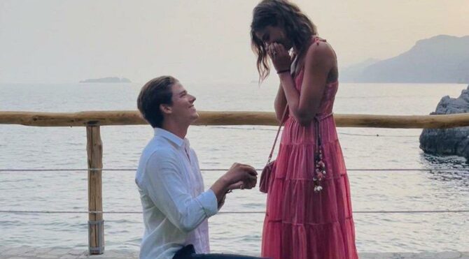 TAYLOR HILL EVLİLİK TEKLİFİ ALDI