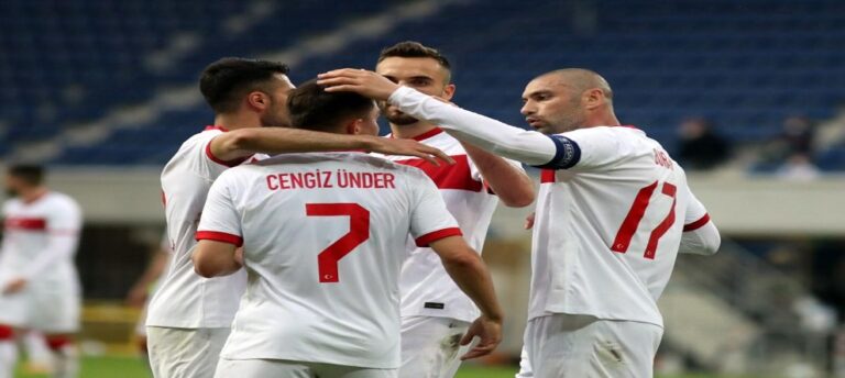 AY – YILDIZ IŞIL IŞIL