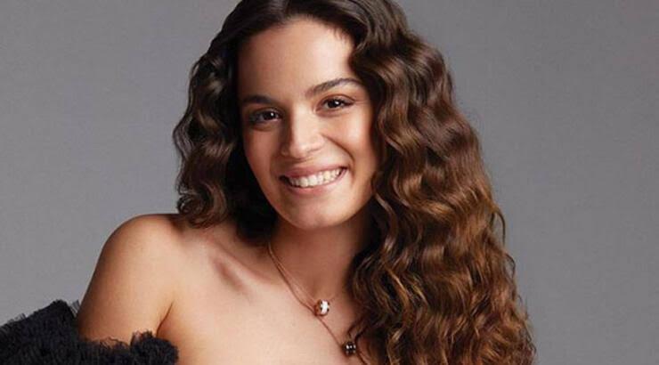 ASLI BEKİROĞLU: AŞKA KENDİMİ ADARIM