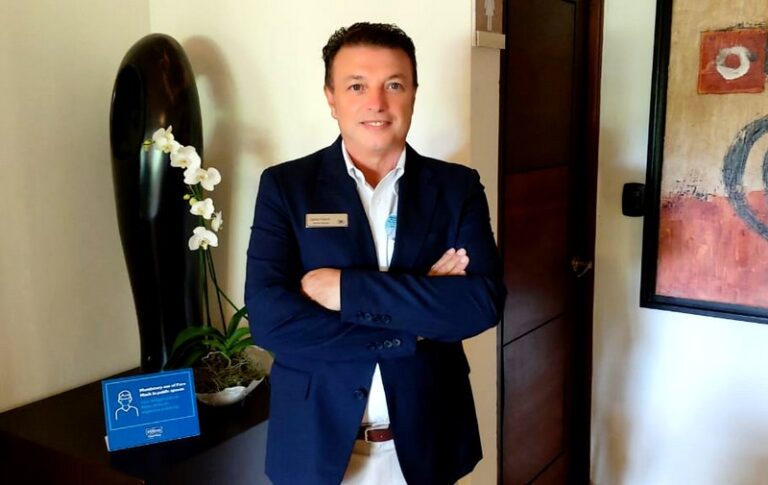 FRESCO’DAN HASTA KÖPEĞİNE ANLAMLI JEST