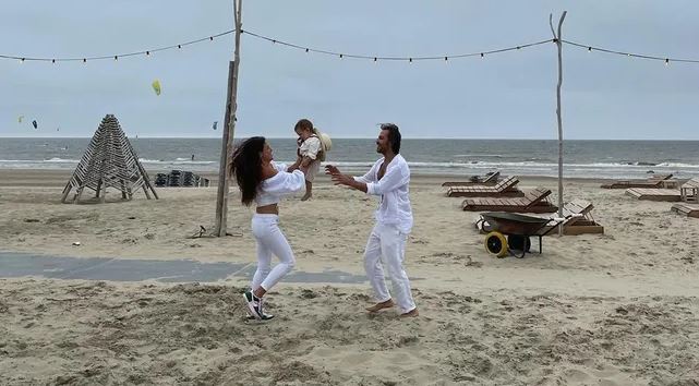 CANSU VE ERKAN KÖSTENDİL AMSTERDAM’DA