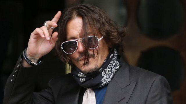 JOHNNY DEPP’E ÖMÜR BOYU BAŞARI ÖDÜLÜ