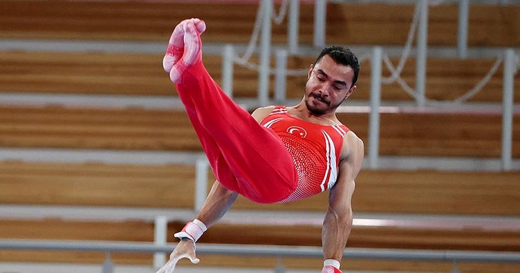 OLİMPİYAT MADALYALI İLK CİMNASTİKÇİ OLDU