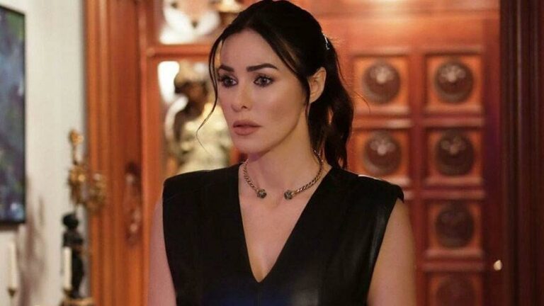 DEFNE SAMYELİ TRANSPARAN KIYAFET MAĞDURU