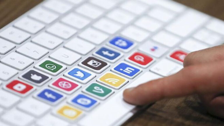 SOSYAL MEDYA DEVLERİ BU KONUDA ANLAŞAMADILAR