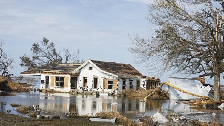 ABD’Yİ YIKIMA UĞRATAN KASIRGA