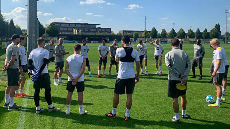 Borussia Dortmund kadroyu açıkladı