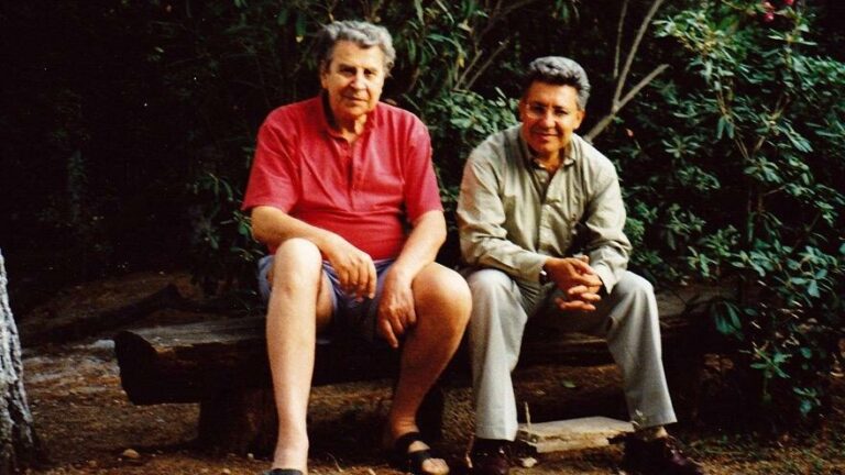 ZÜLFÜ LİVANELİ DOSTUNA BÖYLE VEDA ETTİ