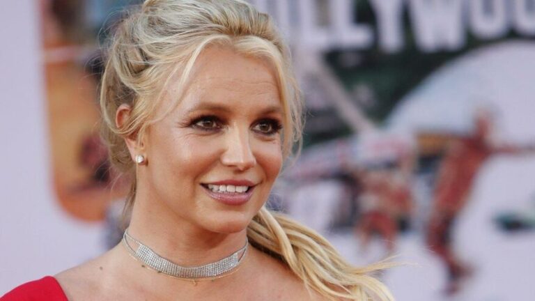 Britney Spears özgürlüğüne kavuştu