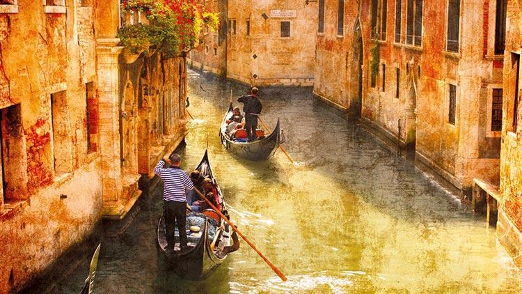 Orhan Pamuk, İtalya Başbakanı’na seslendi: Venedik’i kurtarın