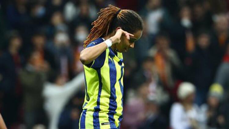 Galatasaray ve Fenerbahçe derbisinde hat trick yapan Shameeka’dan dikkat çeken sevinç
