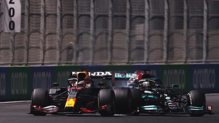 Formula 1’de Verstappen – Hamilton savaşı son yarışa taşındı!
