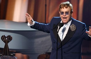 Elton John’un 90 milyon dolarlık özel jeti havada arızalandı