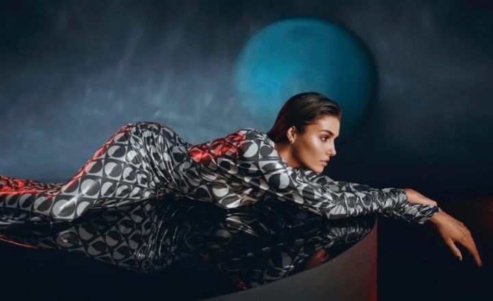 Hande Erçel, İstanbul’a döndü