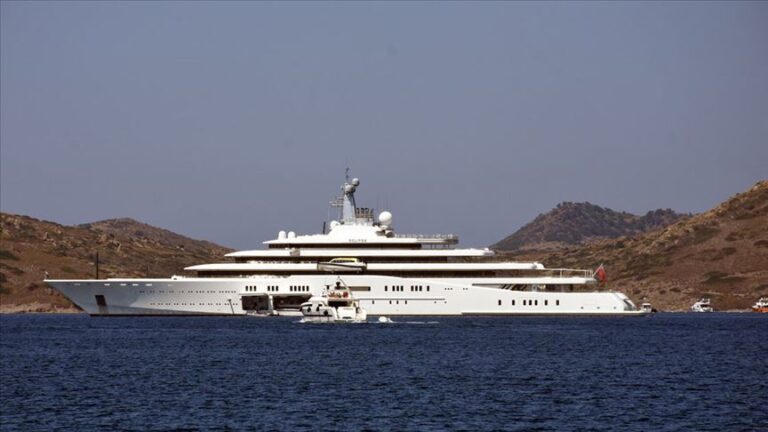 Abramovich’in lüks yatı Bodrum’da