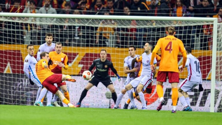 Barcelona’ya yenilen Galatasaray Avrupa’ya veda etti