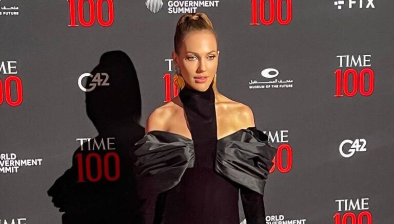 Meryem Uzerli yıldızlar ile aynı törende