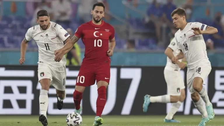 Milliler İtalya karşısında ilk peşinde!