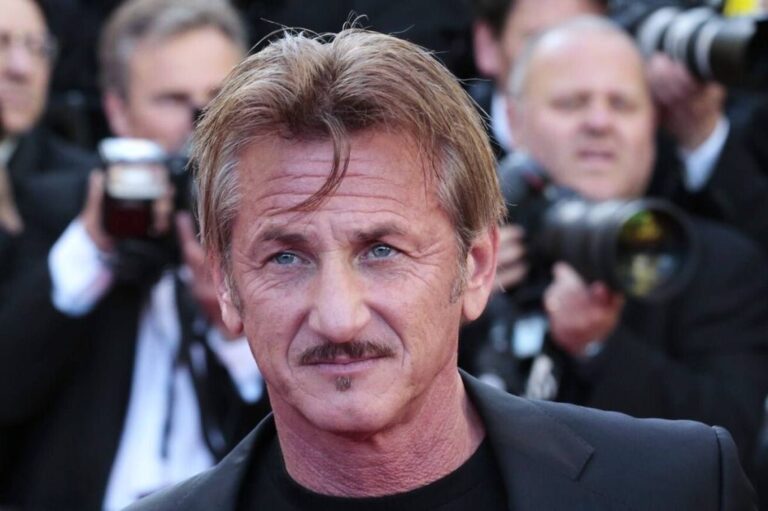 Ünlü oyuncu Sean Penn, Ukrayna’dan böyle çıktı