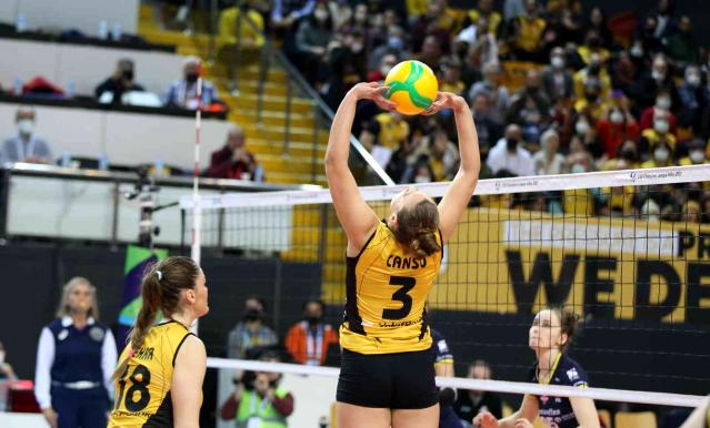 VakıfBank, Şampiyonlar Liginde üst üste 10’uncu kez yarı finalde