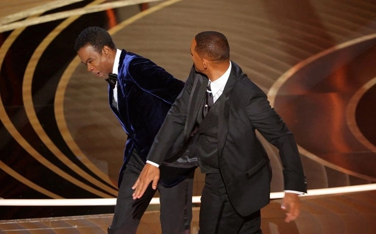 Will Smith, Oscar tokatının ardından Chris Rock’tan özür diledi