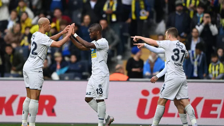 Barış için oynadılar