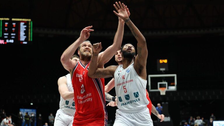 Frutti Extra Bursaspor’dan, Partizan deplasmanında zafer! Çeyrek finale…