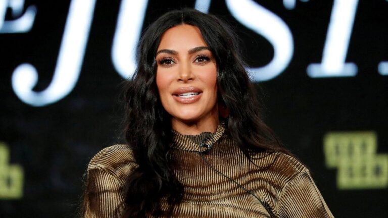 Kim Kardashian, Instagram’da sevgilisiyle ilk fotoğrafını paylaştı