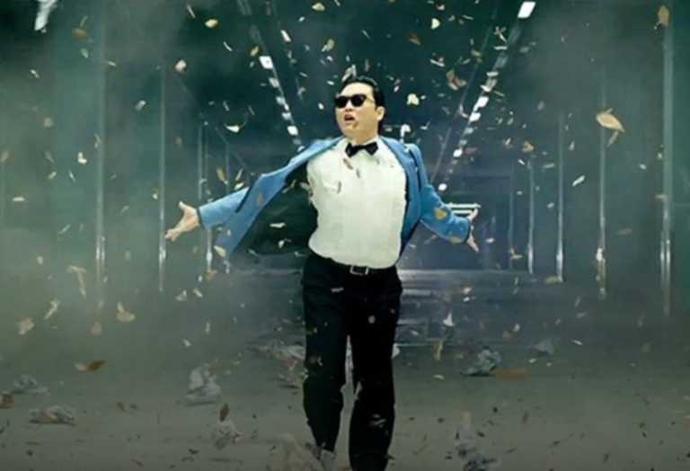 Ukrayna Devlet Başkanı Volodimir Zelenski’nin Gangnam Style videosu viral oldu
