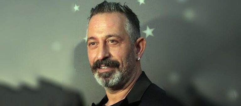 Bir Cem Yılmaz şarkısı