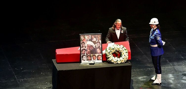 Cüneyt Arkın’a veda