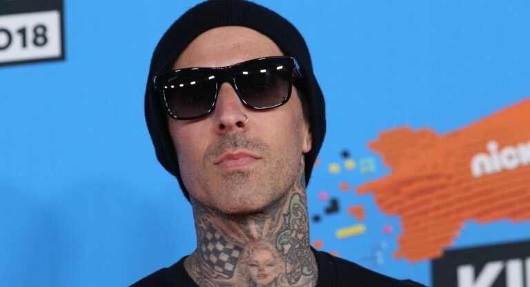 Ünlü müzisyen Travis Barker, hastaneye kaldırıldı