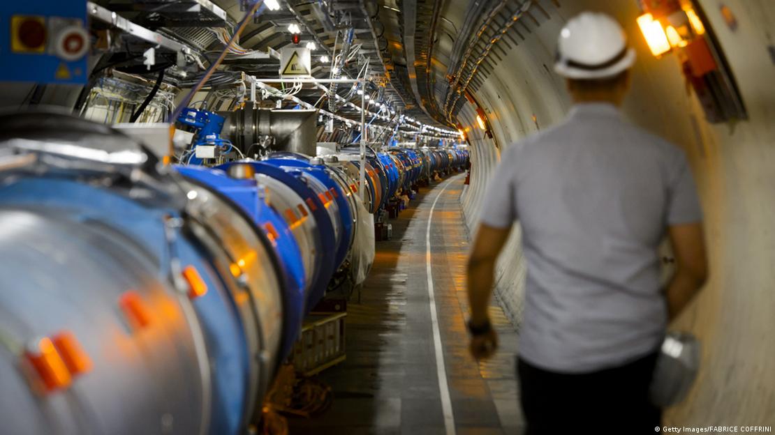 Fizikçiler 'karanlık maddenin' peşinde