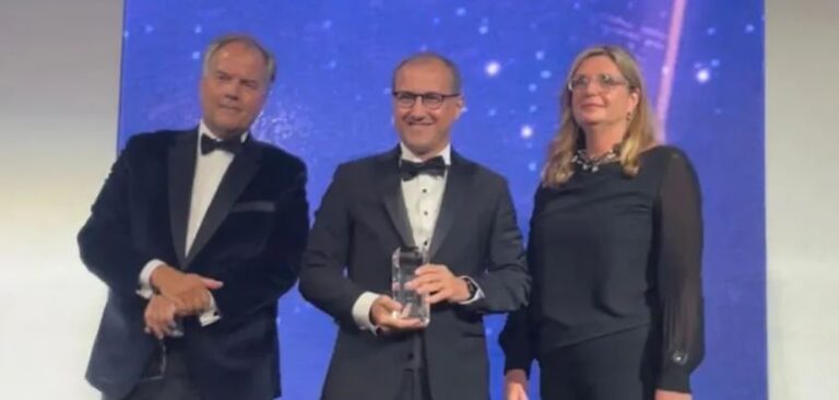 İş Bankası, “Orta ve Doğu Avrupa’nın En İyi Dijital Bankası” ödülünü aldı