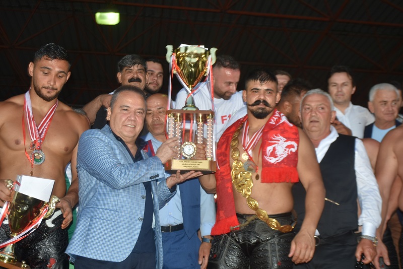 Kırkpınar'da başpehlivan Cengizhan Şimşek oldu