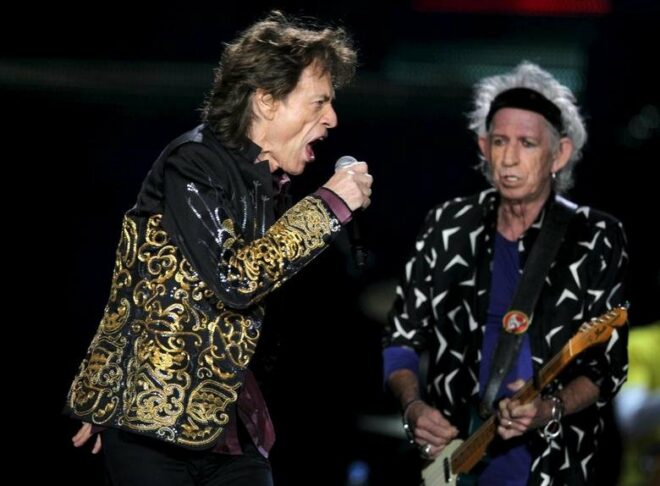 Rolling Stones’un solisti Mick Jagger enerjisiyle hayranlarını coşturdu