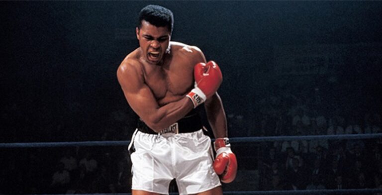 Muhammed Ali’nin şampiyonluk kemeri 6.18 milyon dolara satıldı