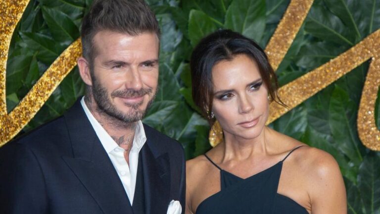 Victoria Beckham eşinin üstsüz pozunu Instagram’dan paylaştı