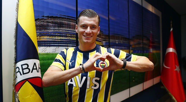 Fenerbahçe’nin yeni transferi Alioski göz dolduruyor